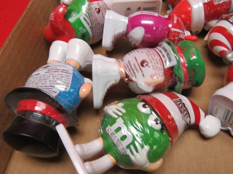 lot 104 image: M&M Collectibles