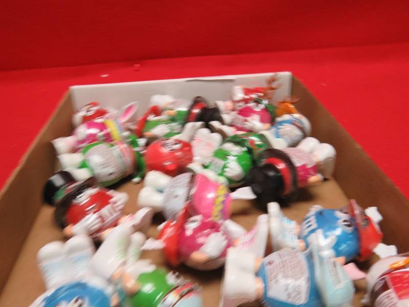 lot 106 image: M&M Collectibles