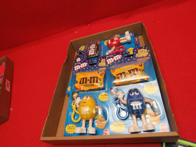 lot 145 image: Collectible M&M Key Chains