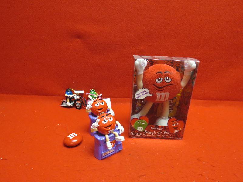 lot 184 image: M&M Collectibles