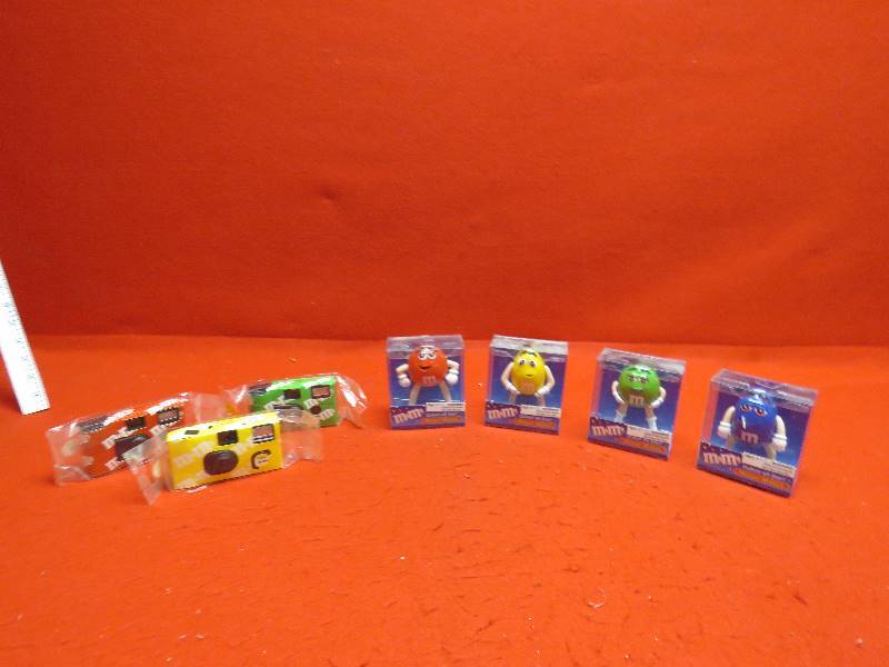 lot 186 image: M&M Collectibles