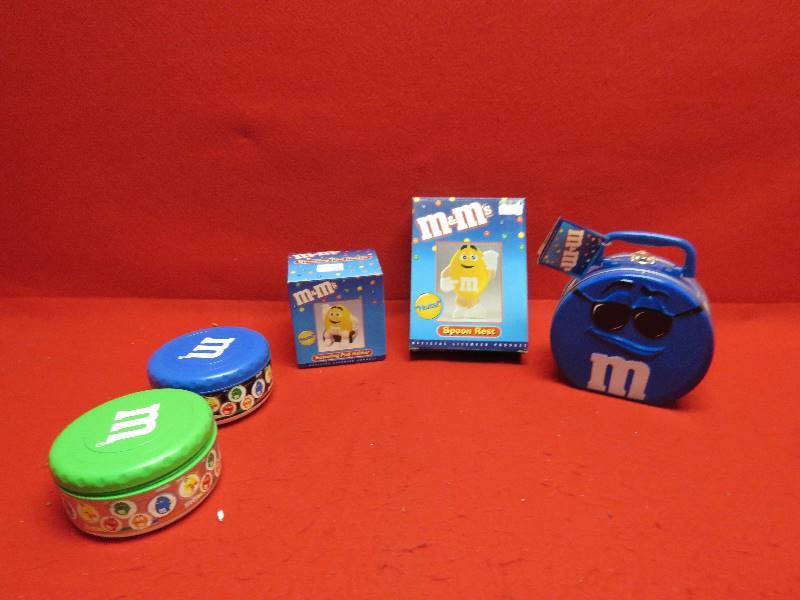 lot 192 image: M&M Collectibles