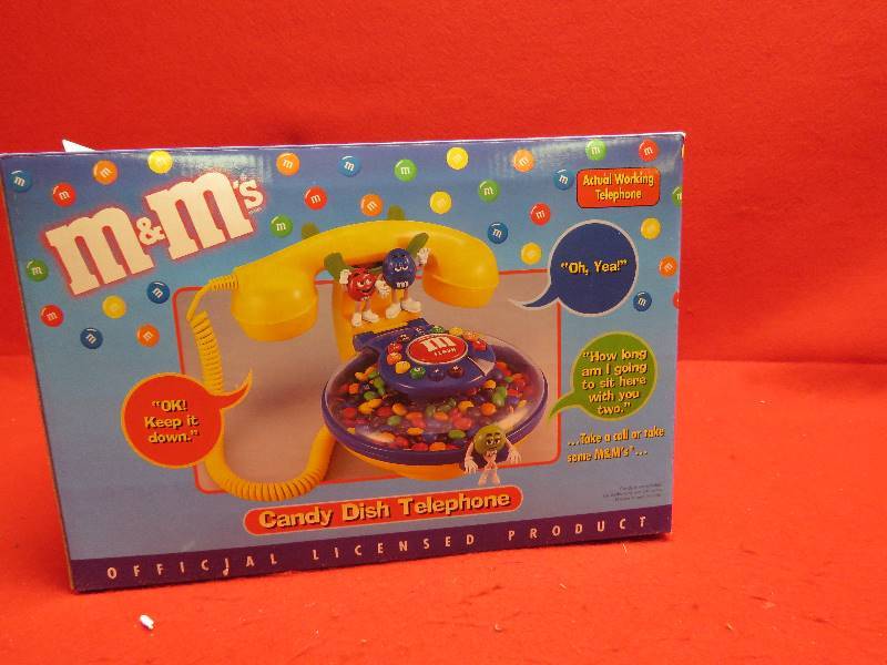 lot 196 image: M&M Collectible Candy Dish Telephone