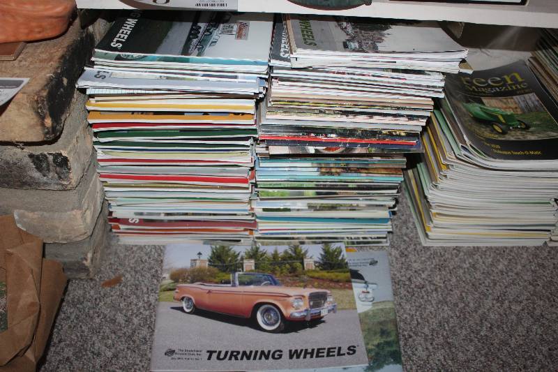 lot 70 image: Lot of Studebaker Magazines
