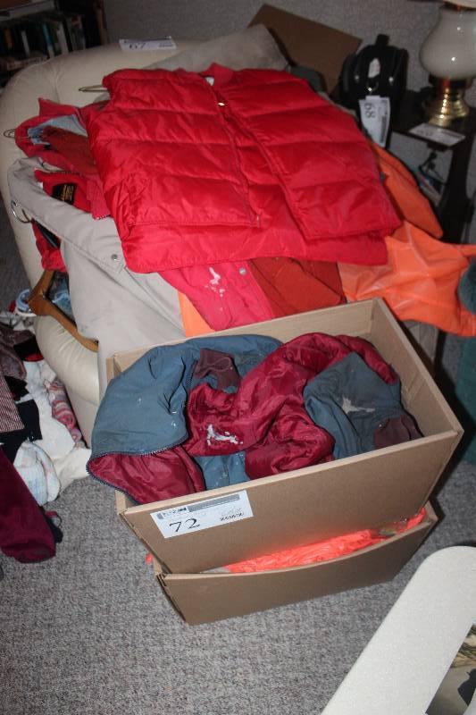 lot 72 image: Lot of Hunting, Outerwear