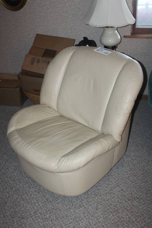 lot 67 image: Sofa Chair