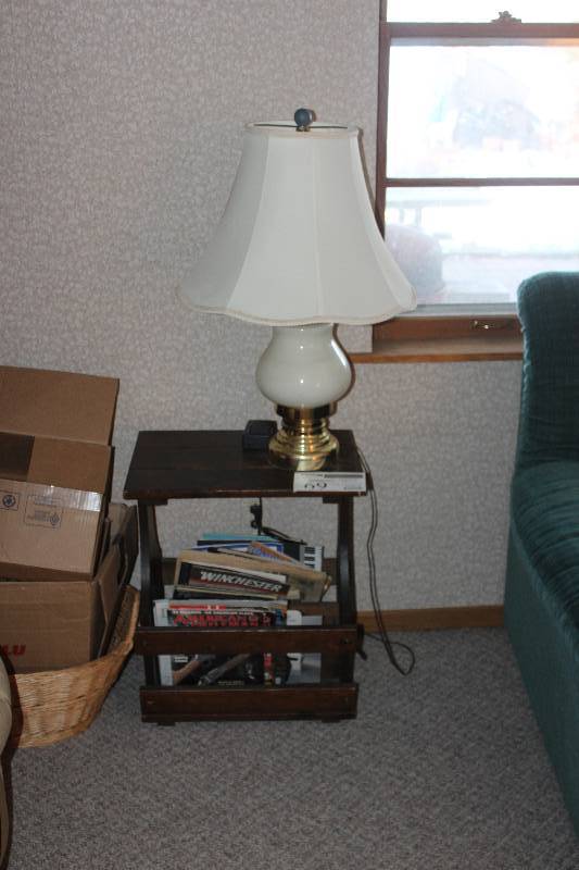 lot 69 image: Magazine Rack & Table Lamp