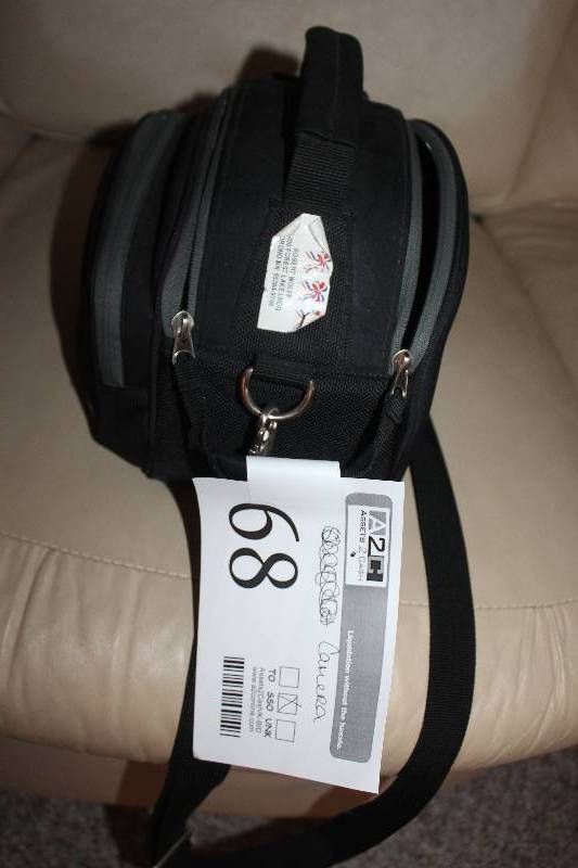 lot 68 image: Panasonic SD Video Recorder w Bag