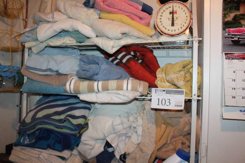 lot 103 image: Shelf Lot of Linens