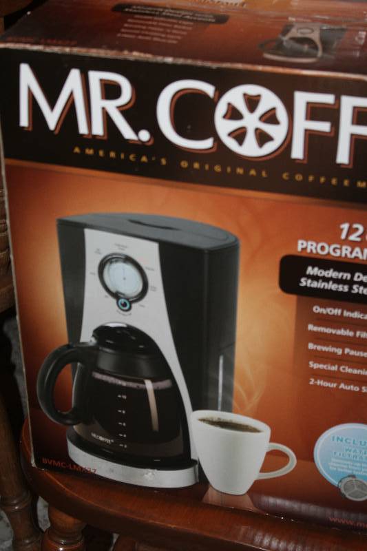 Mr. Coffee 12-Cup Coffee Maker Lake Minnetonka Estate Sale K-BID
