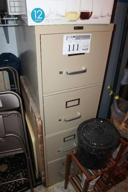 lot 111 image: 3-Drawer Metal File Cabinet
