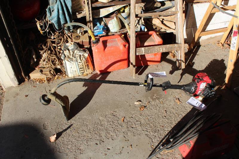 lot 150 image: MTD Yard Machines 25cc Gas-Powered Weed Whip