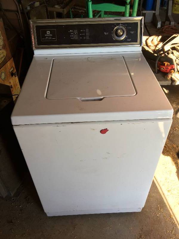 lot 202 image: maytag washer