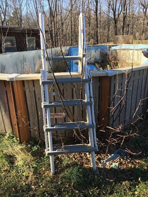 lot 222 image: doughboy 16ftx32ft above ground pool