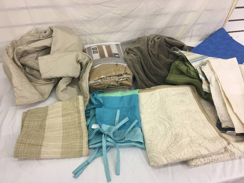 lot 77 image: pillow cases,curtain,chair cover