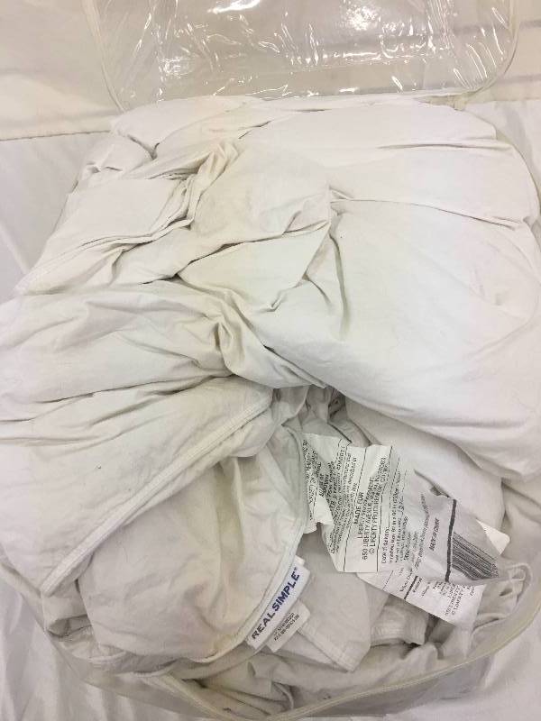 lot 100 image: real simple fullqueen feather comforter