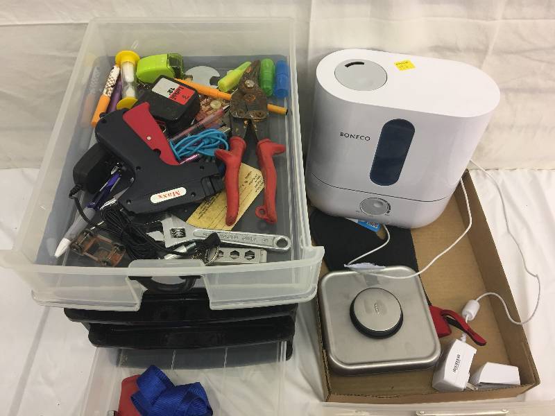lot 122 image: boneco humidifier,swabs