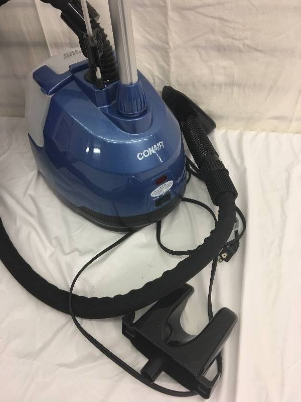 lot 123 image: con air fabric steamer