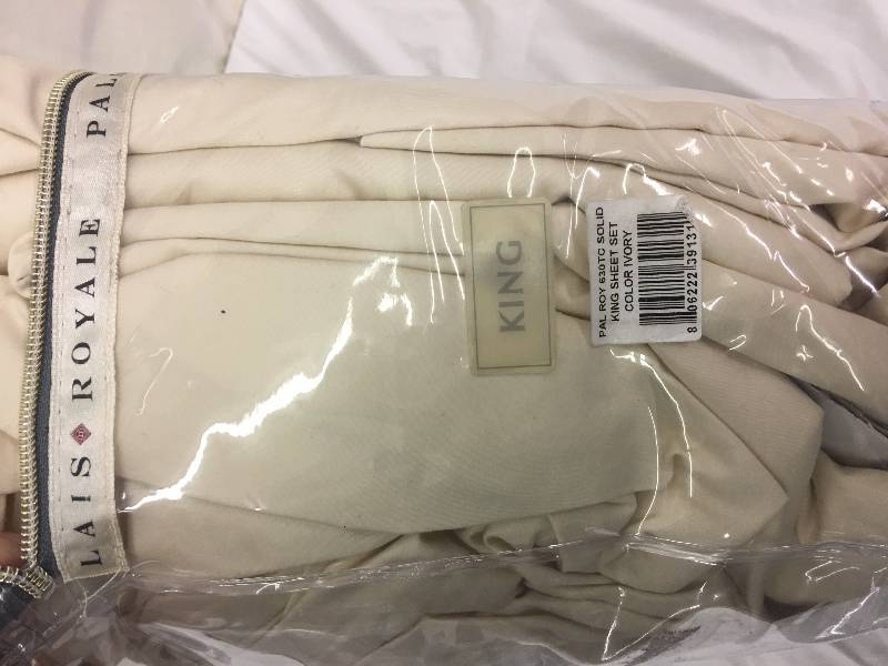 lot 141 image: king ivory sheets