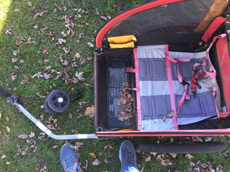lot 201 image: bicycle trailer