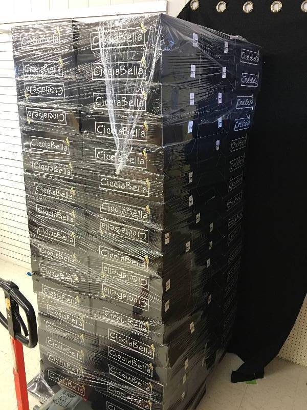 lot 199 image: pallet of ciccia bella altitudes 100 pairs   retail $600
