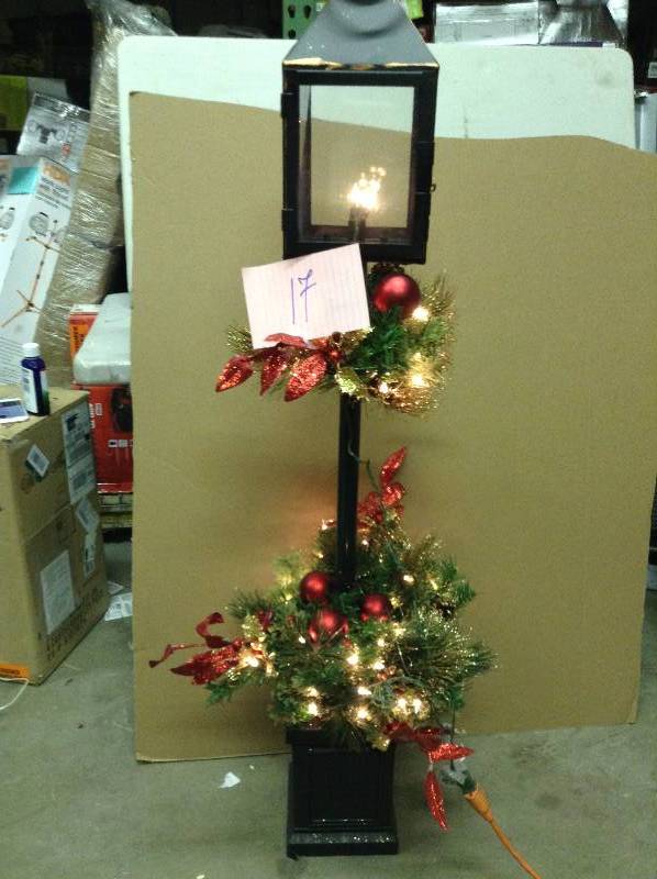 lot 17 image: Home Accents Holiday Holiday Ornaments & Decor 4 ft.