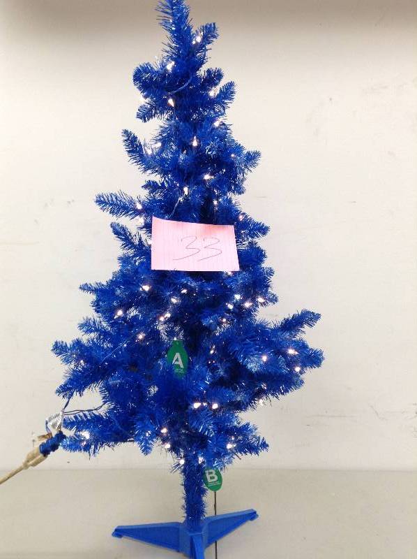 lot 33 image: 4 Pre-Lit Blue Tinsel Artificial Christmas Tree, Clear Lights