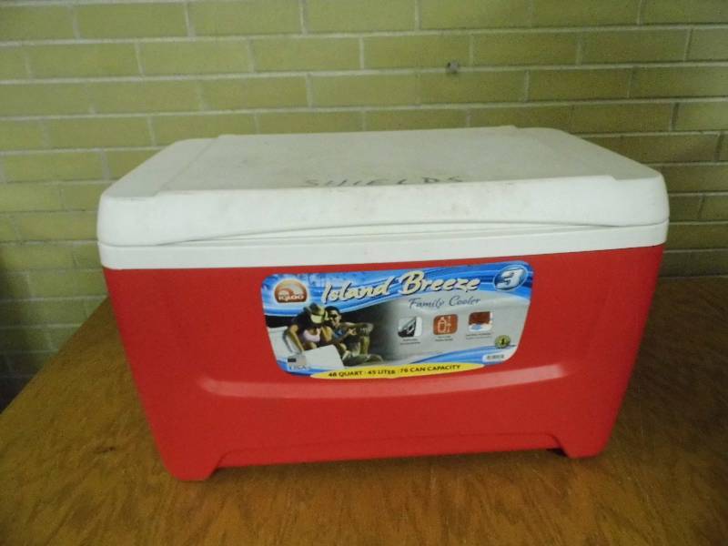 lot 23 image: Island Breeze Cooler