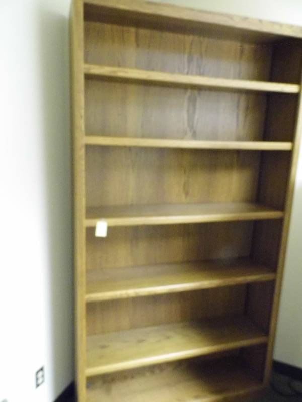 lot 40 image: Shelf