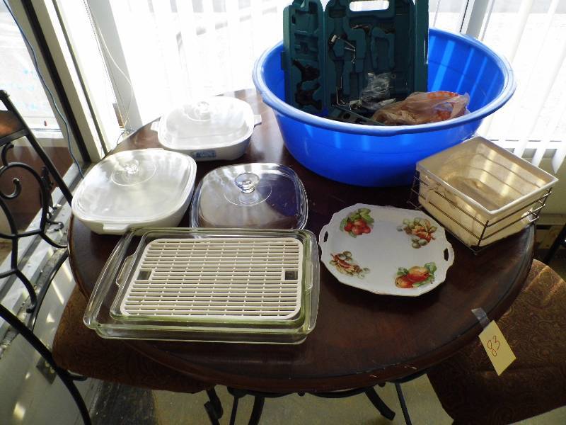lot 84 image: Dishes - Some Corning