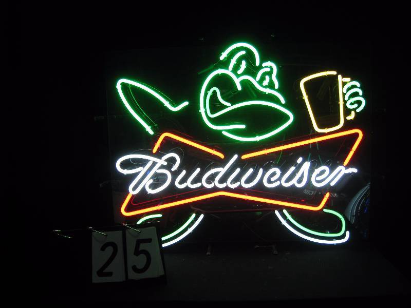 lot 25 image: Bud frog - Very  Rare The only one weve seen.