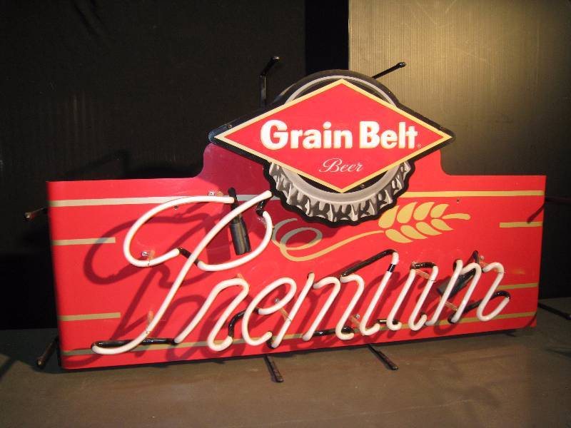 Grain Belt Premium neon lighted sign with bottle cap logo. Excellent