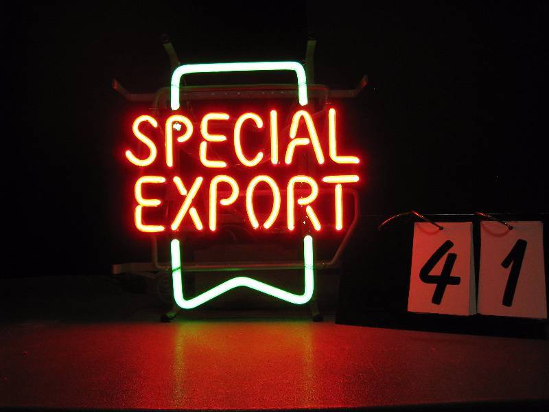 lot 41 image: Small Special Export classic label design neon