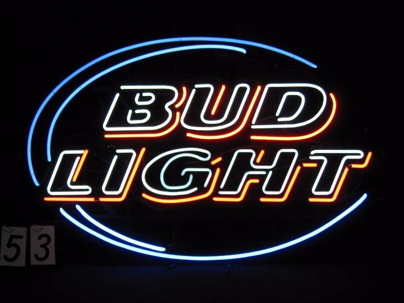 lot 53 image: Large Bud Light neon - excellent condition
