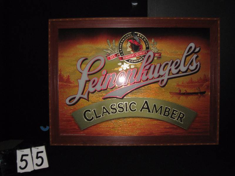 lot 55 image: Large Leinenkugels mirror. Very nice with simulated wood inlay around frame.