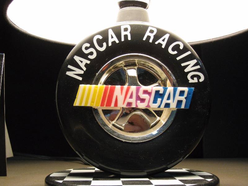 lot 81 image: Nascar racing desk lamp