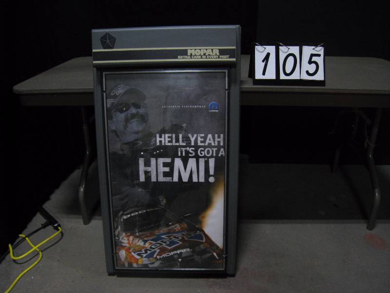 lot 105 image: Mopar Dealer Hemi engine display