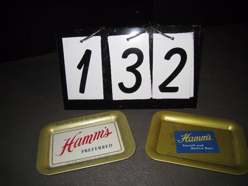 lot 132 image: 2 - Hamms Beer tip trays