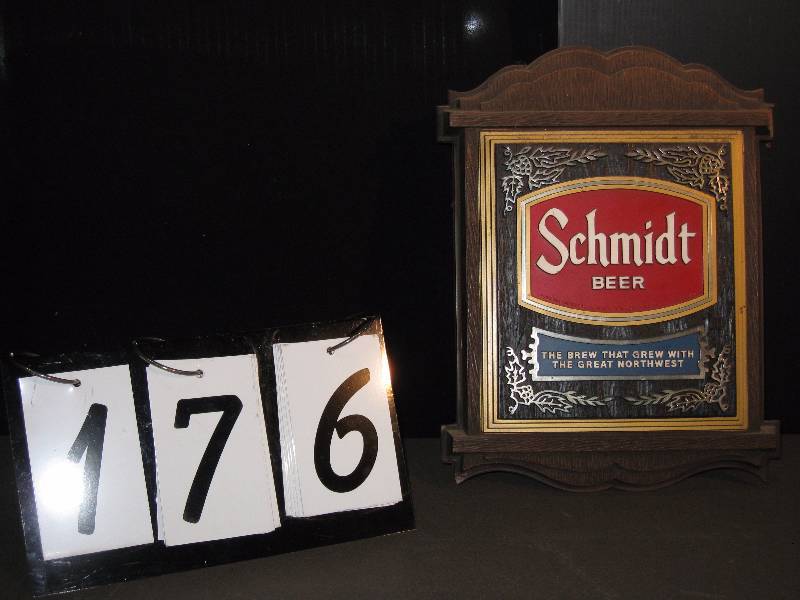 lot 176 image: Schmidt, Embosograph Display Mfg Co., Made in Chicago, plastic display