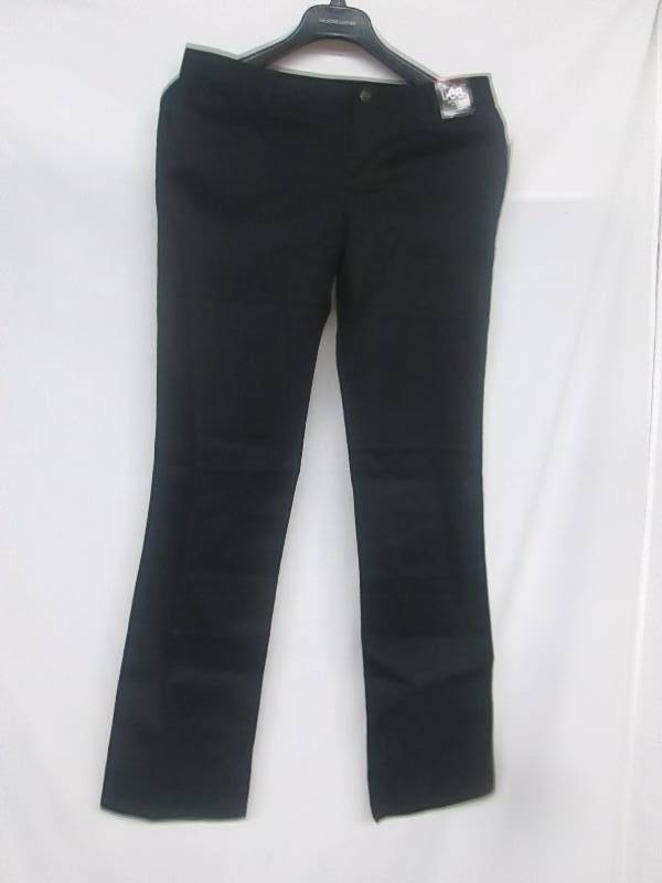 lot 60 image: Lee Uniforms Juniors Original Straight-Leg Pant