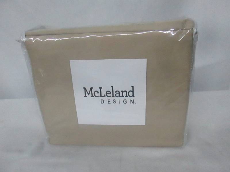 lot 42 image: McLeland Design 400TC Cotton Sateen Sheet Set - King