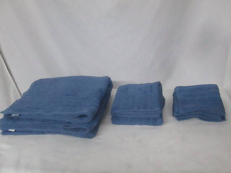 lot 37 image: Alcove 8-pc. Egyptian Cotton Towel Set