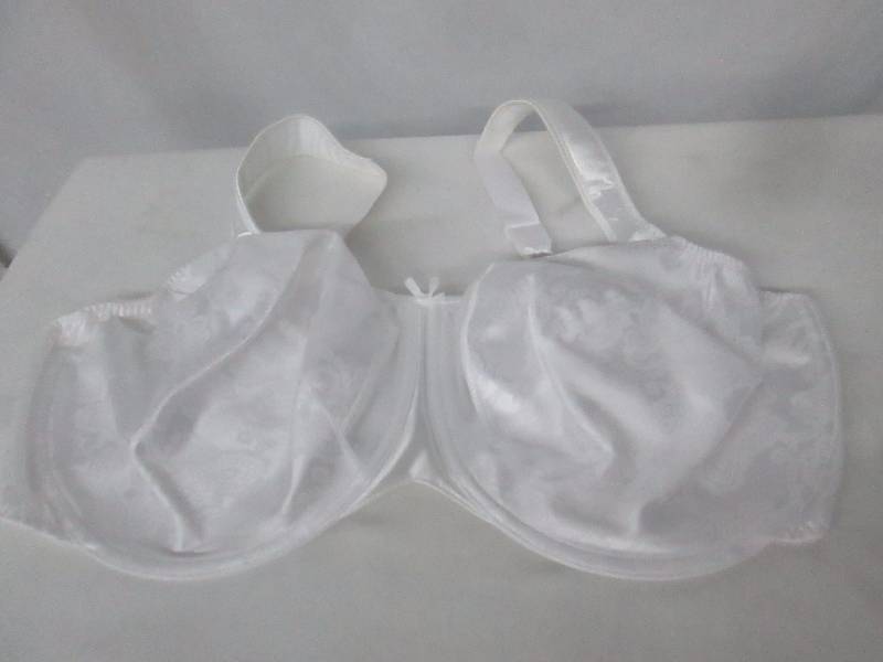 lot 73 image: Bali Satin Minimizer Underwire Bra