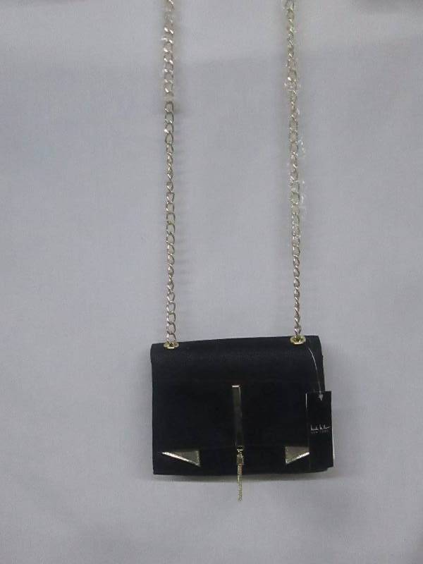 lot 43 image: Nicole Miller Trina Clutch Crossbody
