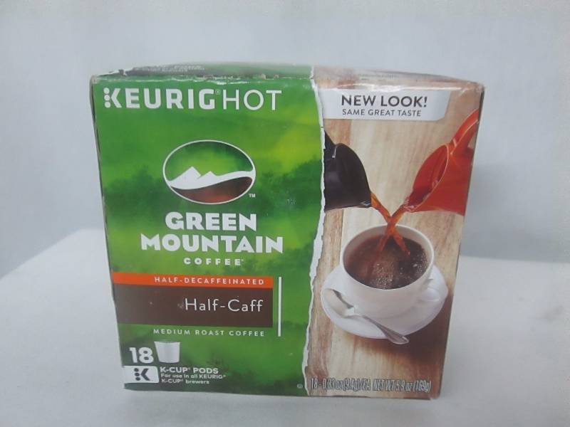 lot 48 image: Keurig Green Mountain Half Caff Coffee 18-pk.