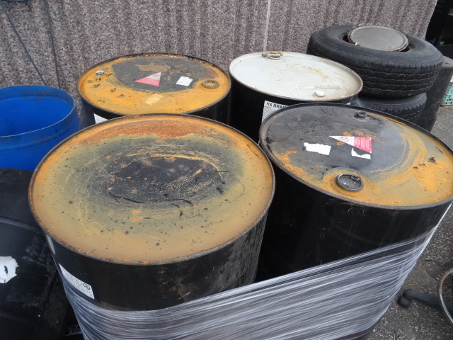 4 metal 55 gal barrels