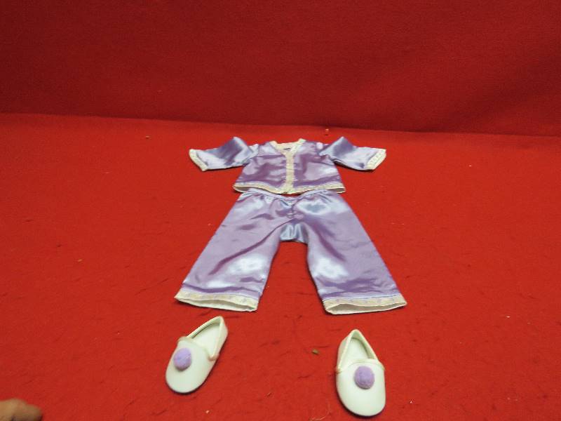 lot 19 image: American Girl Pajamas