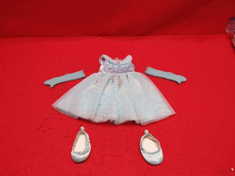 lot 21 image: American Girl Ballet Recital Outfit