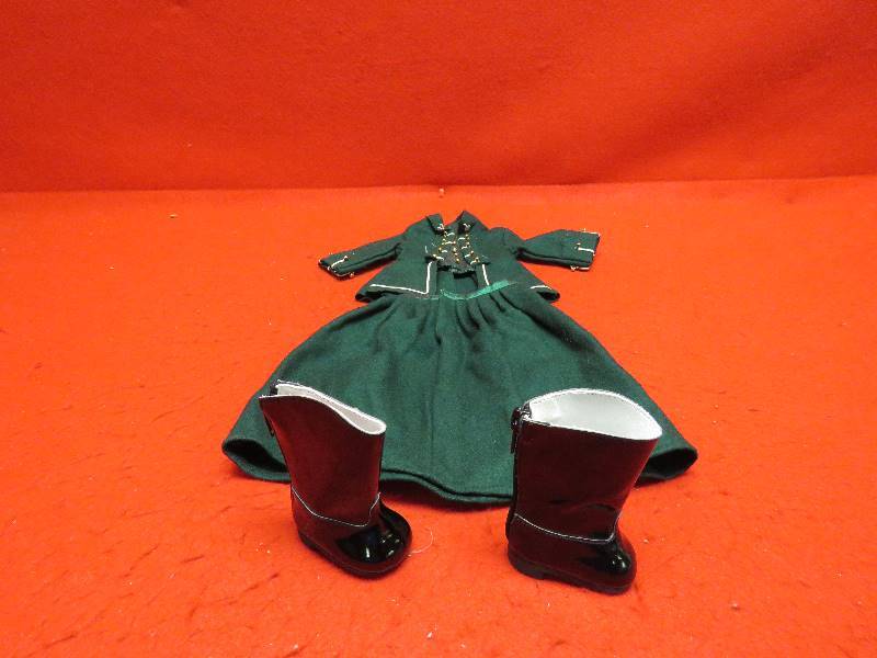 lot 30 image: American Girl Riding Outfit