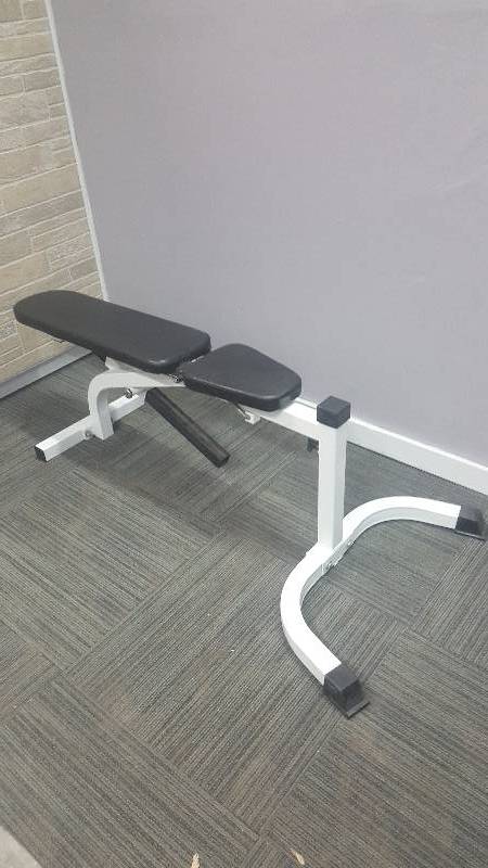 Adjustable Utility Weight Bench.  Flat, Incline, Decline.